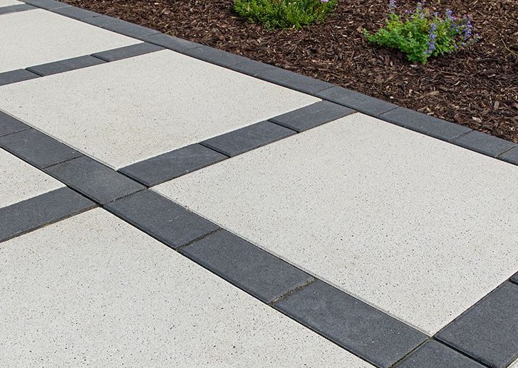 Light Colored Pavers with Dark Border Design